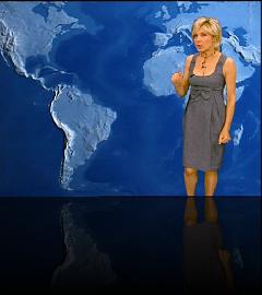 EVELYNE DHELIAT